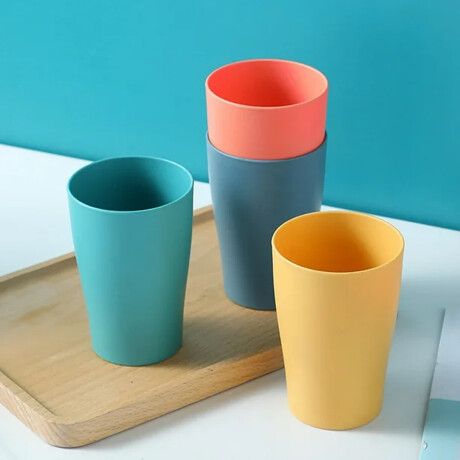 Pack de 8 vasos de plástico Sc