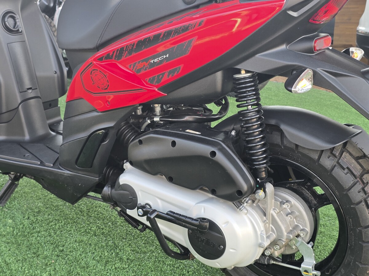 Aprilia Storm 125 SR 125 Storm Glossy | Permuta / Financia Aprilia Storm 125 SR 125 Storm Glossy | Permuta / Financia