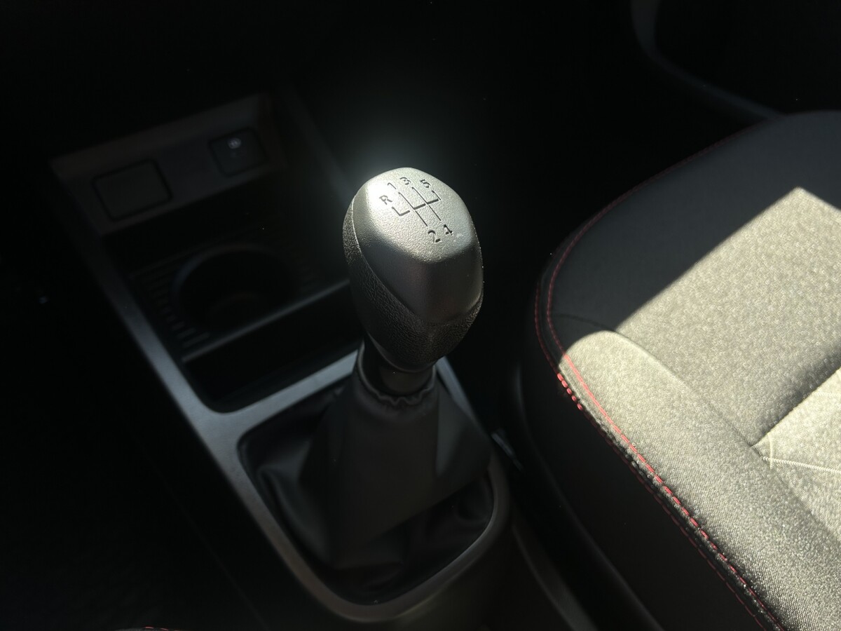 Renault Kwid Zen 1.0 0KM | Permuta / Financia Renault Kwid Zen 1.0 0KM | Permuta / Financia