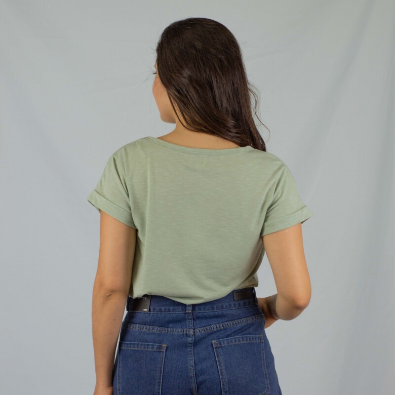 Remera Calada Slowly Light Green