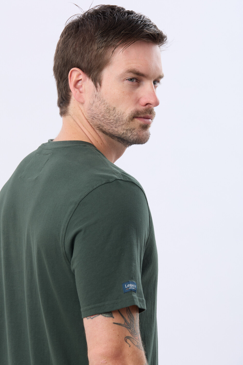 REMERA BÁSICA DE ALGODÓN Verde