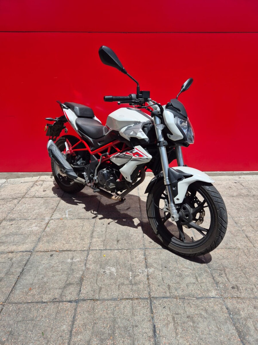 Benelli TNT150i Usada - Reserva 