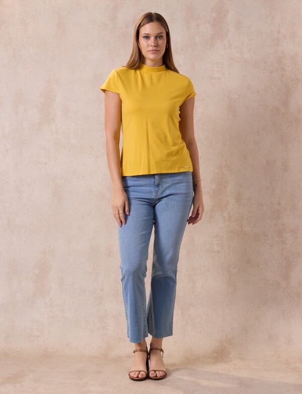 Remera Modal MOSTAZA