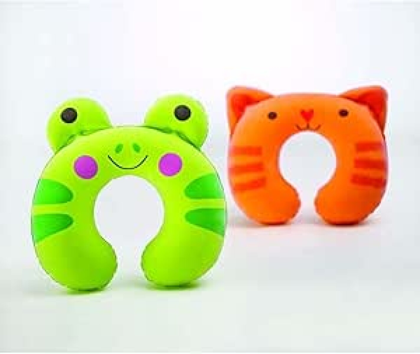 INTEX ALMOHADA INFLABLE DE VIAJE PARA NIÑO DISEÑO DE ANIMALES 