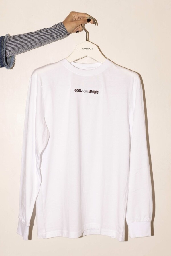 Remera Cool VDM Moms Remera Cool VDM Moms