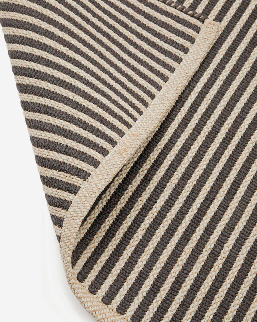 Alfombra Satanca de rayas beige y negras de fibras sintéticas 160 x 230 cm Alfombra Satanca de rayas beige y negras de fibras sintéticas 160 x 230 cm