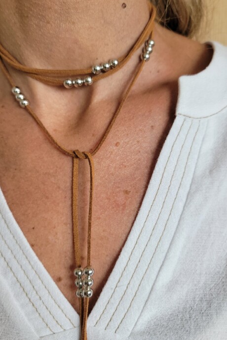 Collar Corbatín Suela - Plata