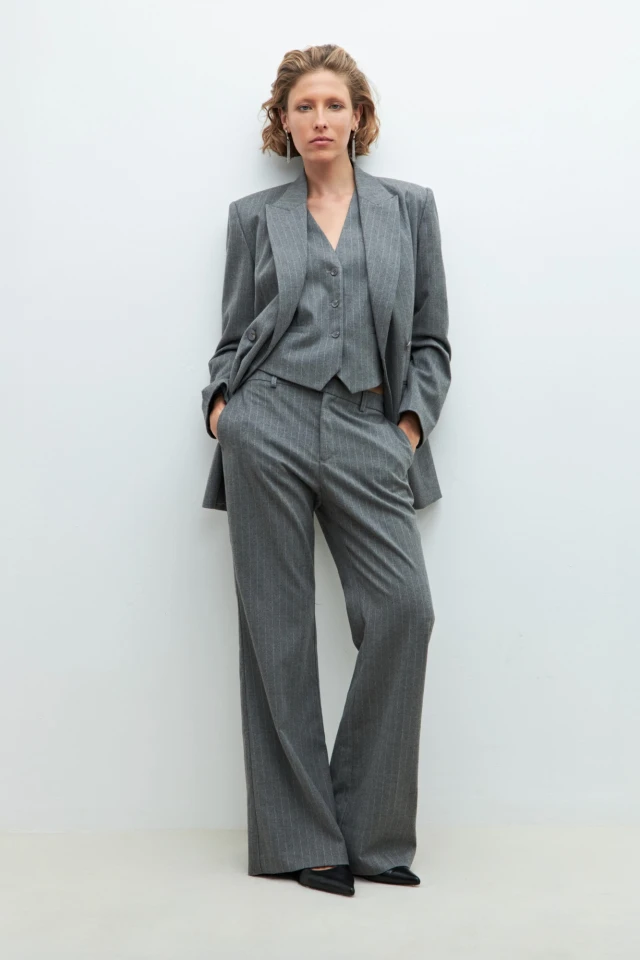 Blazer rayado doble abotonadura gris