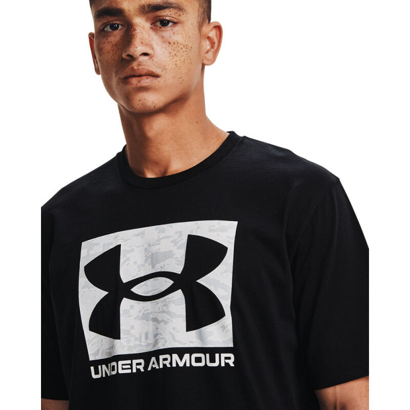 UA ABC CAMO BOXED LOGO SS-BRN BLK-001