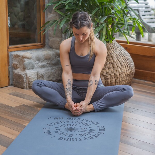 Yoga Mat Sukha Superior 5mm Dot Gratitude