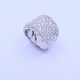 Anillo oro 18k blanco con brillantes engarce pavé. Anillo oro 18k blanco con brillantes engarce pavé.