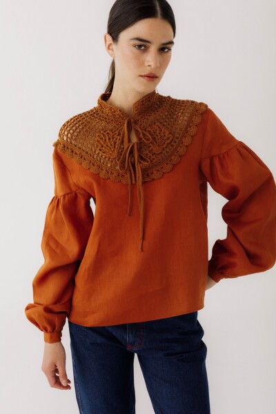 Blusa Bee Winter Terracota