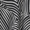 Poncho Saten Geometrico MULTI/NEGRO