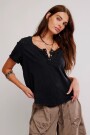 REMERA HENLEY HEIRLOOM Negro