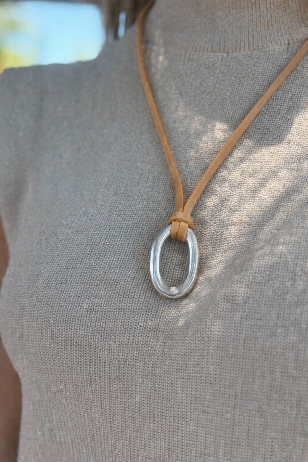 Mini Oval Shape Necklace Plateado
