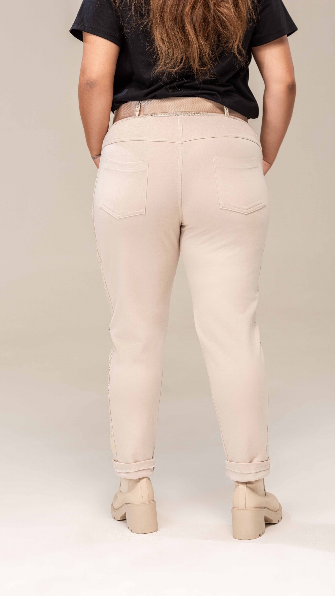 Pantalón Bruselas beige