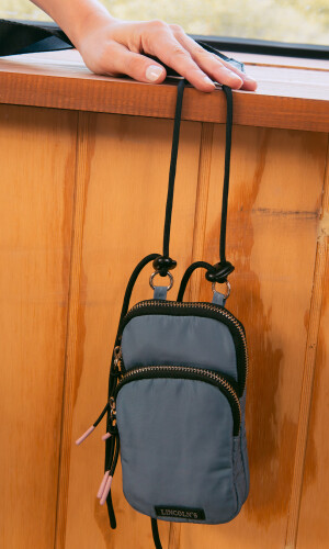 PHONE BAG ILLESCAS AZUL PIEDRA
