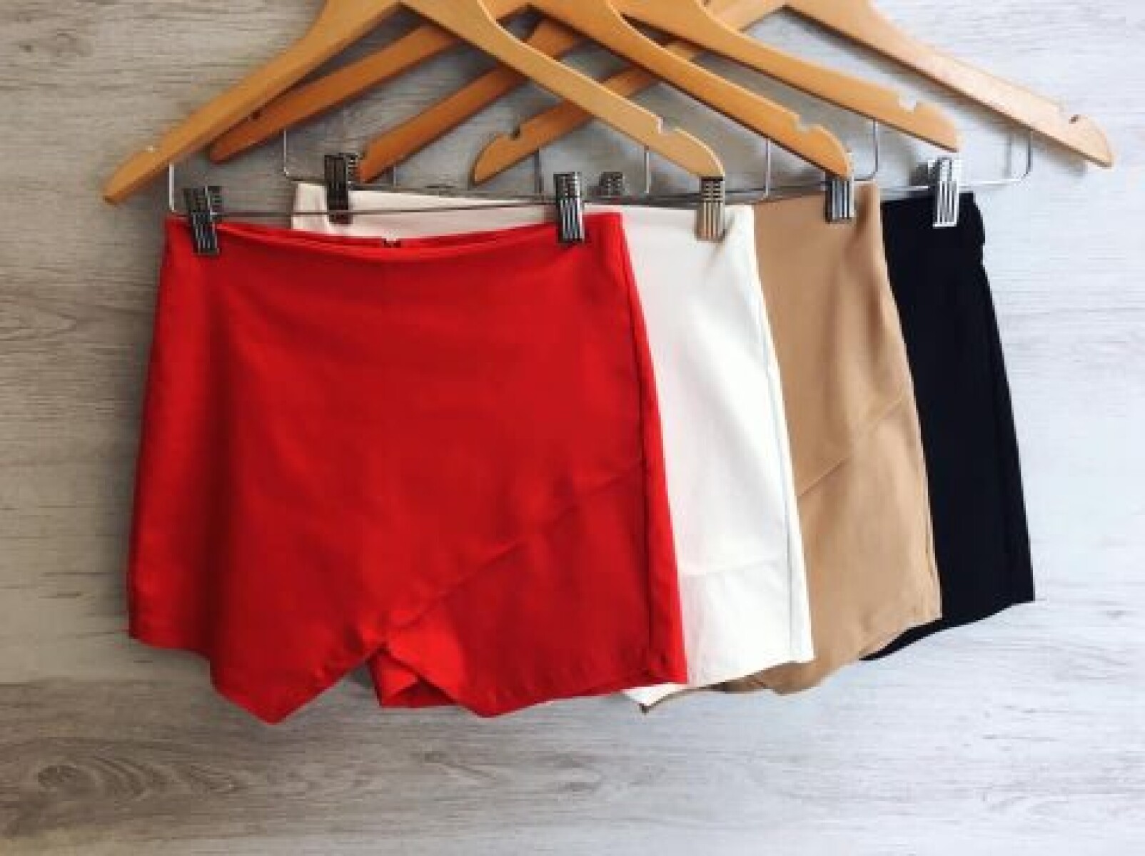 Short pollera Amy Rojo 