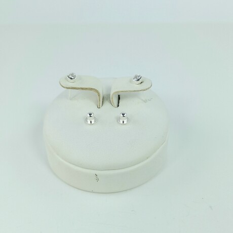 Punto de luz con circonias. Punto de luz con circonias.