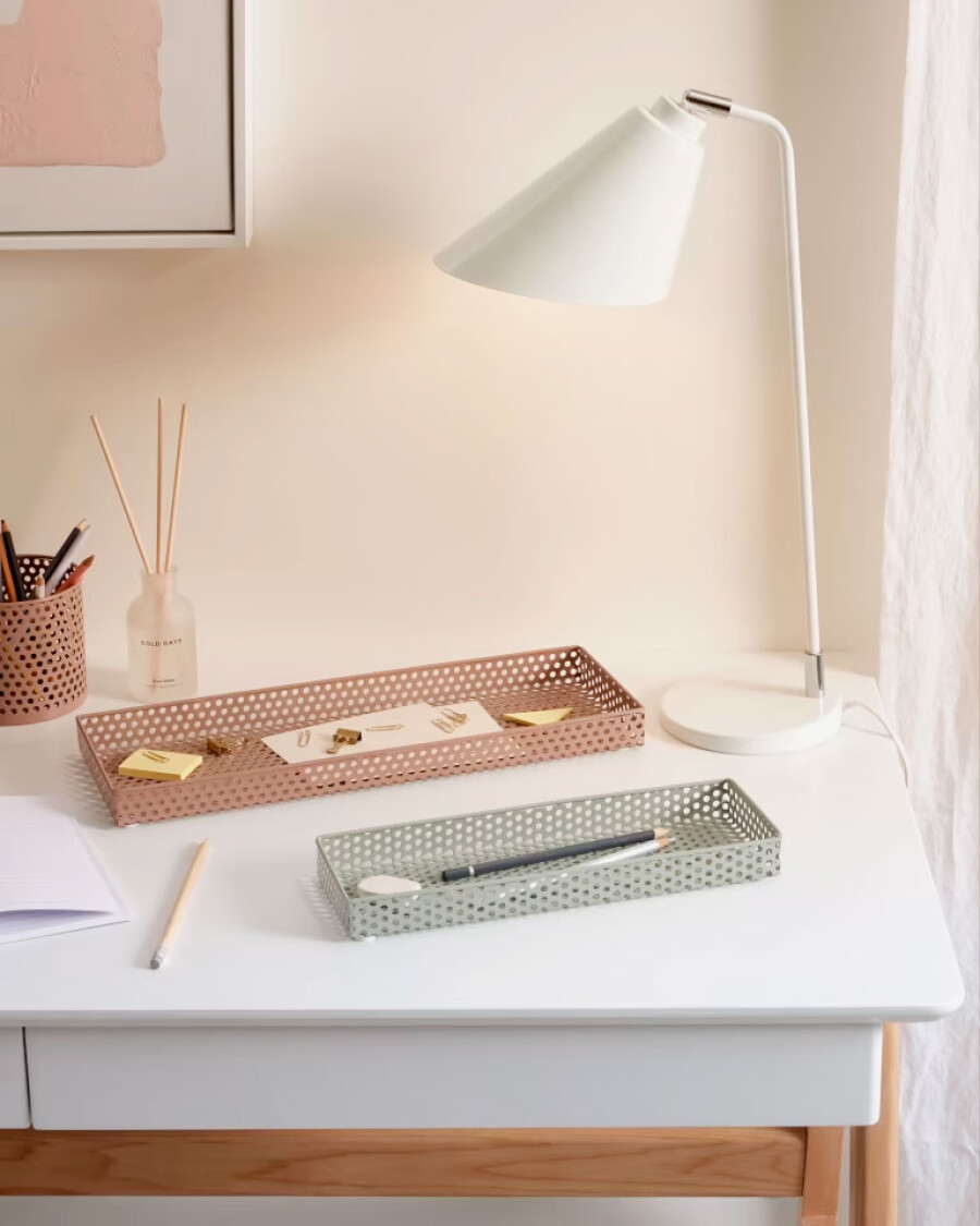 Lámpara de mesa Tipir de acero con acabado blanco blanco