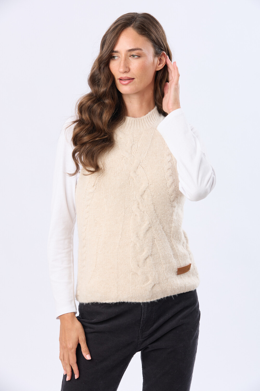 CHALECO TEJIDO DE ABRIGO Beige