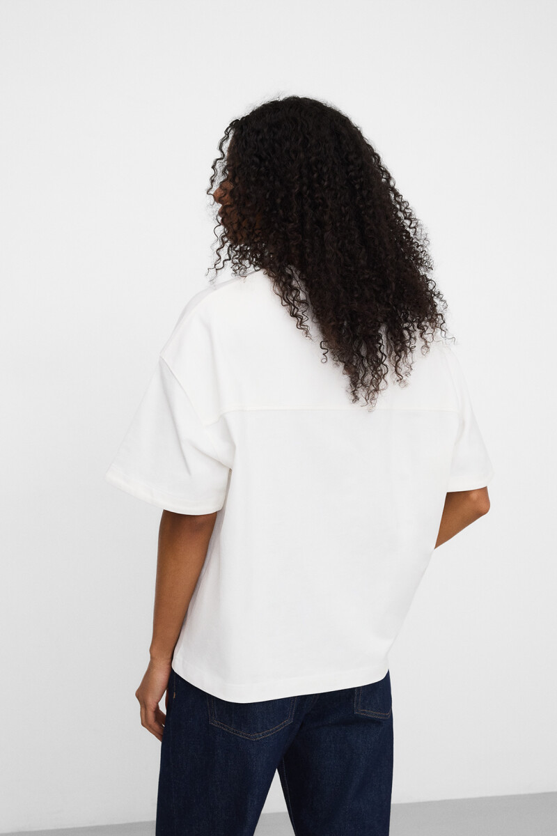 CAMISETA APOGEO I Crudo