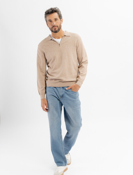 Buzo tejido cuello polo Theo beige