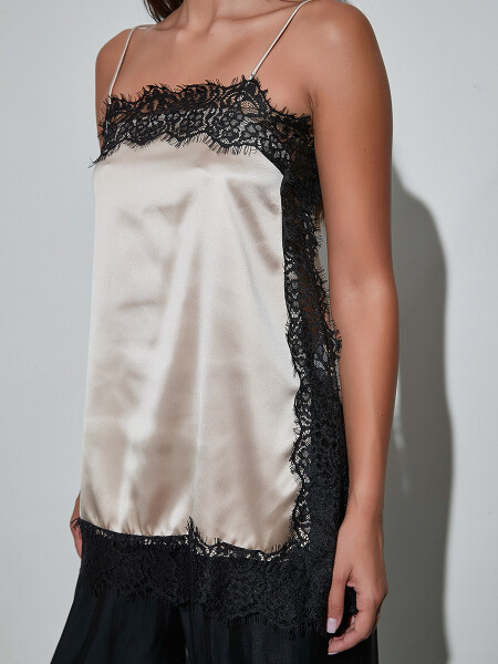 MUSCULOSA LIS BEIGE CLARO
