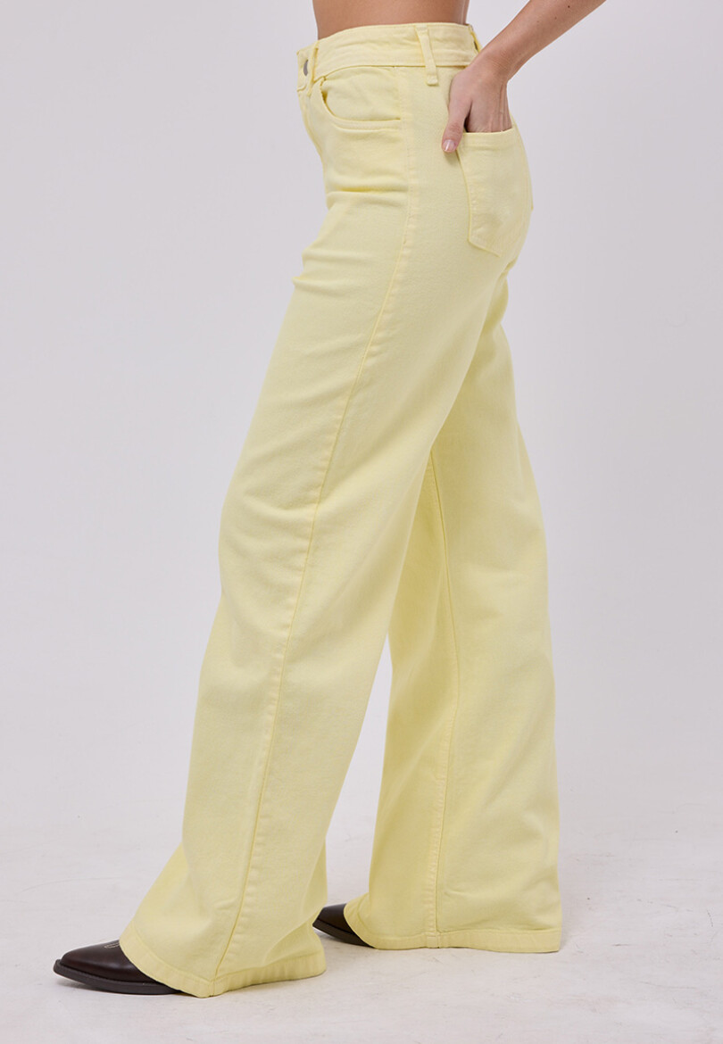 Jean Lau Amarillo