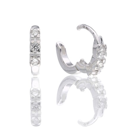 Par de aros de plata 925 con Diamante de Laboratorio de 0.21 cts. Par de aros de plata 925 con Diamante de Laboratorio de 0.21 cts.