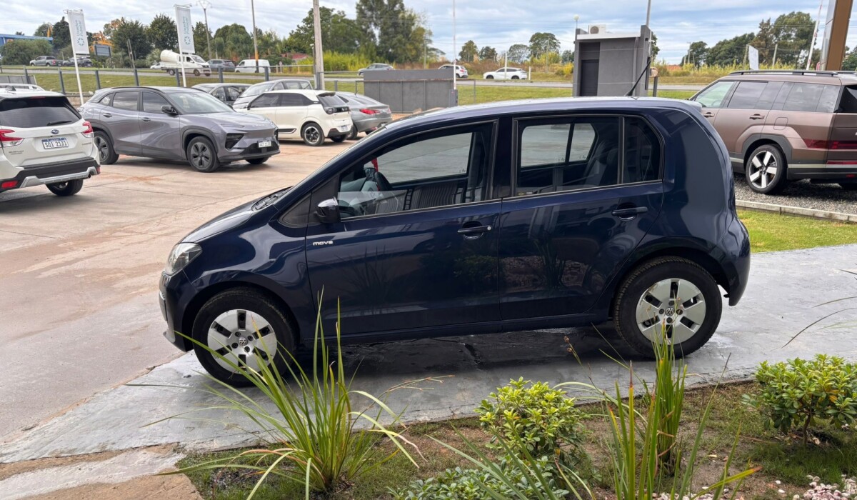 VW UP Move - 2017 VW UP Move - 2017