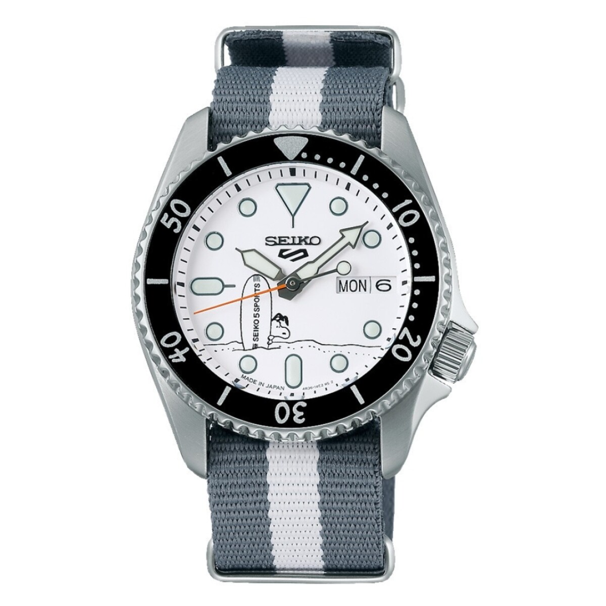 Reloj Seiko 5 Sports X Peanuts Snoopy 'Surfboard' Edición Limitada SRPK25K1 - Gris 