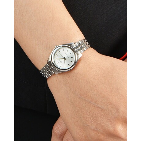 Reloj análogo Casio en acero Reloj análogo Casio en acero