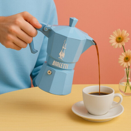 Cafetera Moka Exclusive Celeste 270ml 6 Tazas Bialetti Cafetera Moka Exclusive Celeste 270ml 6 Tazas Bialetti