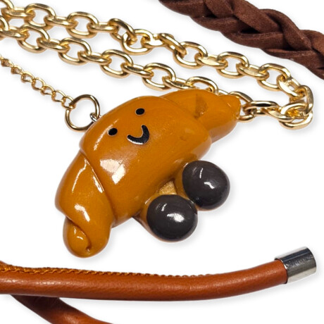 Llavero con accesorios Medialuna Marron