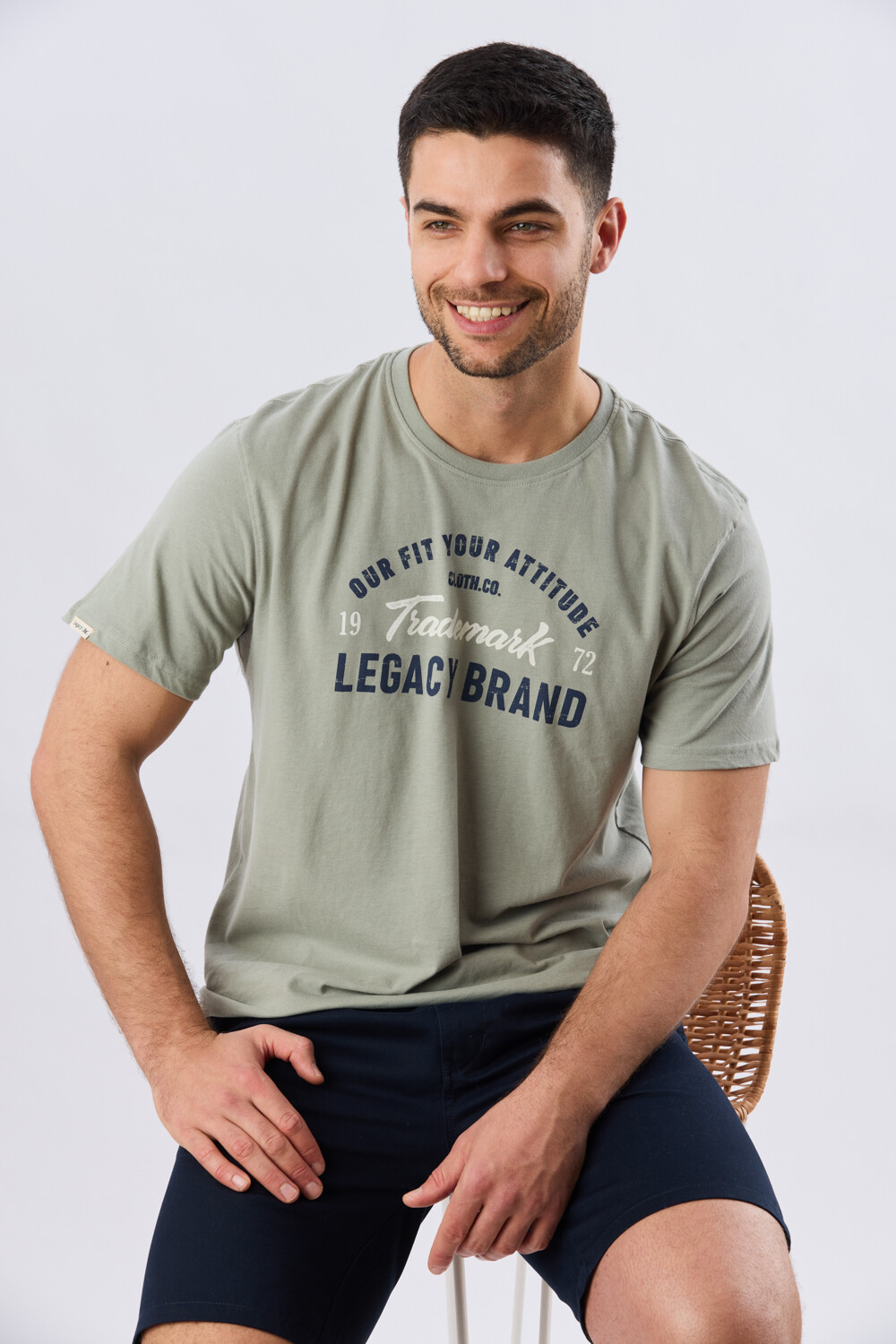 REMERA ESTAMPADA DE ALGODÓN Pistacho