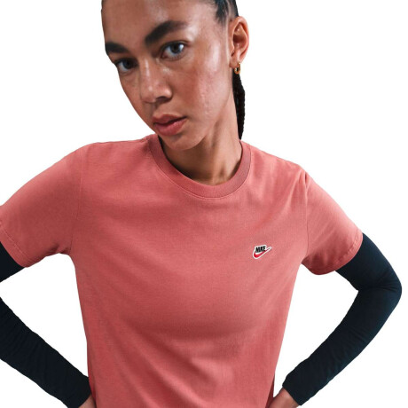 Remera Nike Sportswear Wo de Mujer rosado