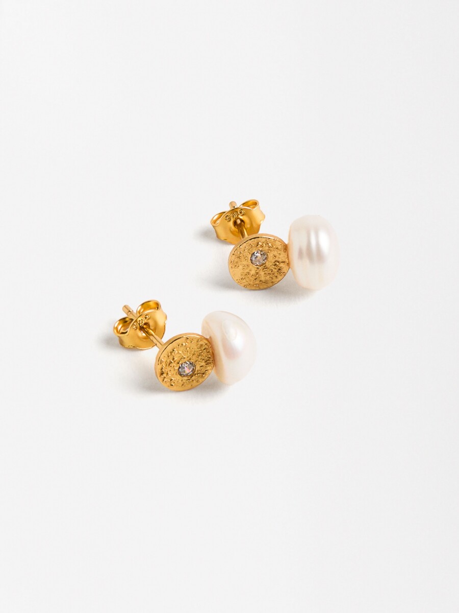 Pendientes Cortos Con Perlas De Agua Dulce Y Circonitas - Plata De Ley 925 dorado