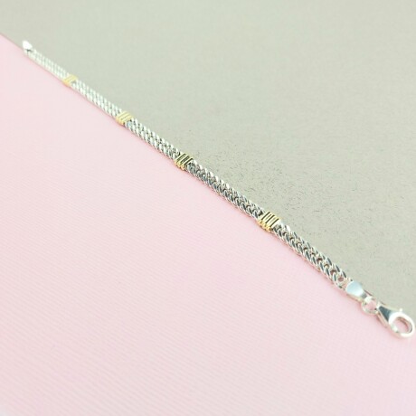 Pulsera de plata 925 con detalles en double de oro 18 ktes. Modelo Grumette chato. Pulsera de plata 925 con detalles en double de oro 18 ktes. Modelo Grumette chato.