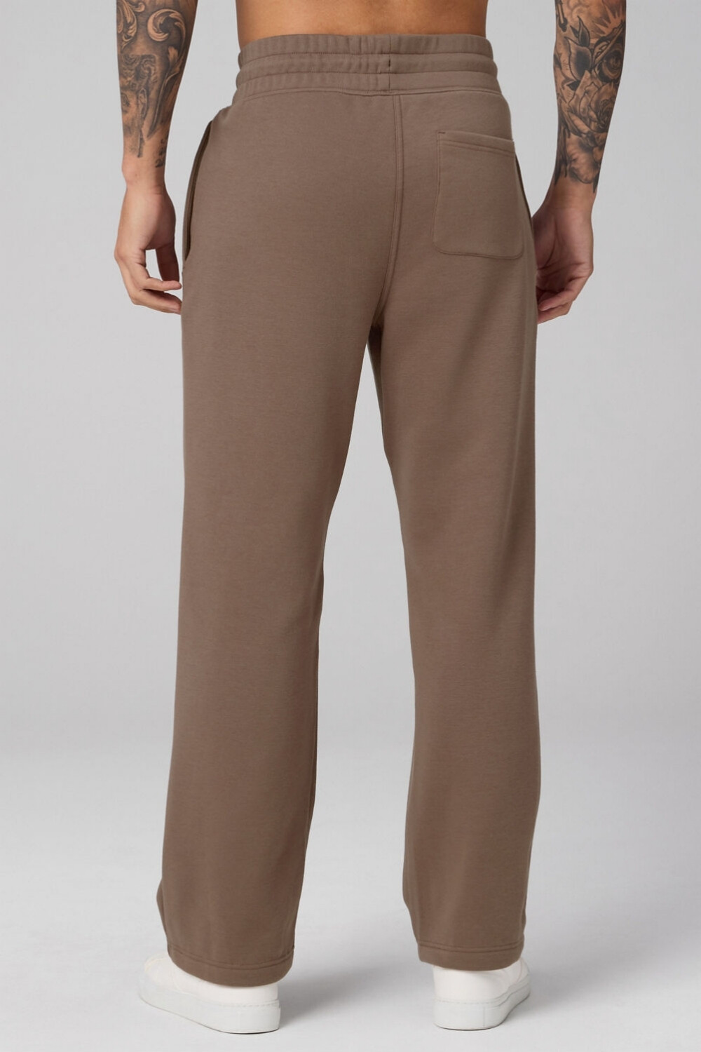 Pantalón The Go-To Straight Leg Pant Hombre Truffle