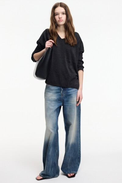 SWEATER V Negro