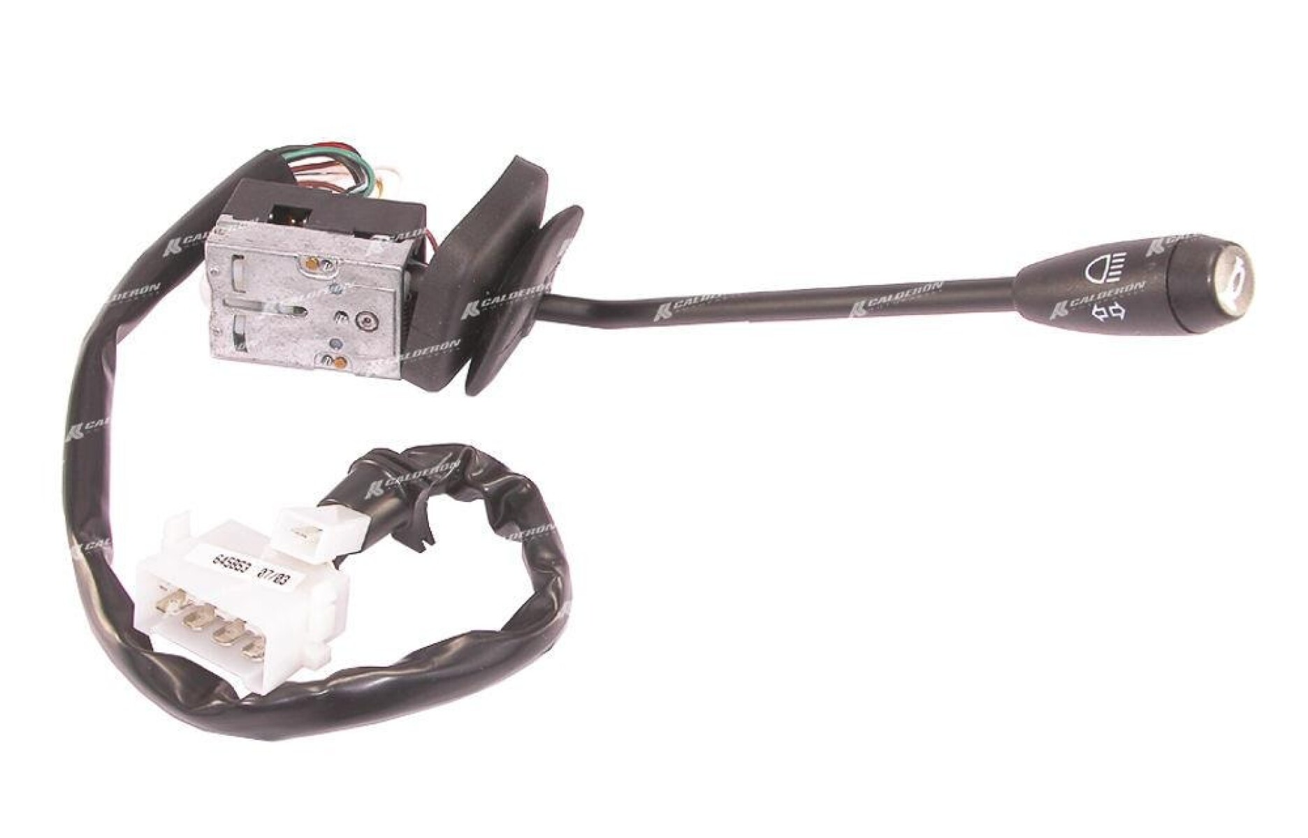 LLAVE BAJO VOLANTE MERCEDES BENZ CORTA LARGA SEÑALERO 24V CAMIONES BUSES 3645457624 MARILIA 