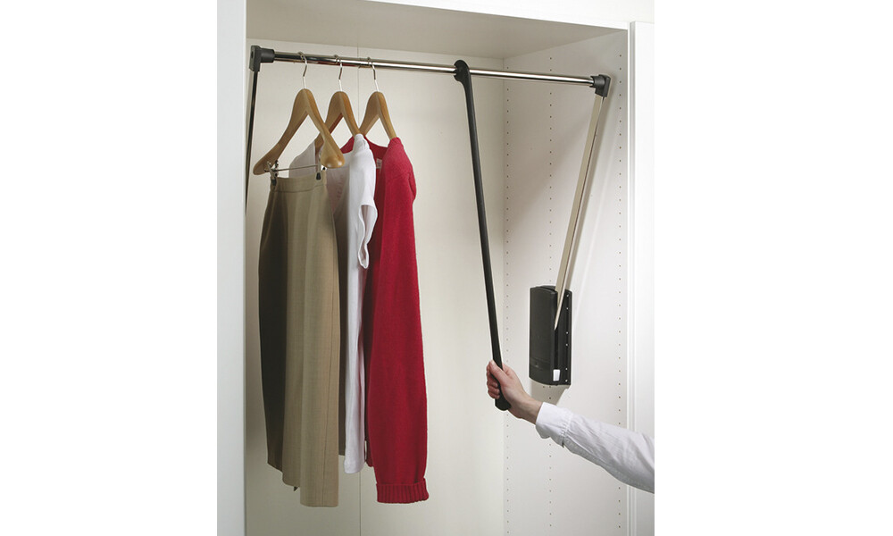 Perchero abatible regulable 77-120 cm Perchero Abatible Regulable 77-120 Cm