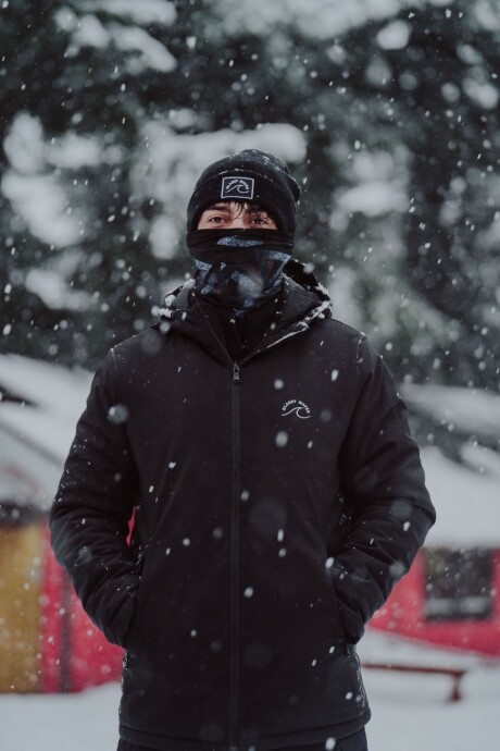 CAMPERA BAJO 0° / Negro U
