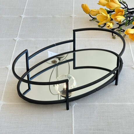 Bandeja Metálica Oval Espejada 35cm x 22cm Bandeja Metálica Oval Espejada 35cm x 22cm