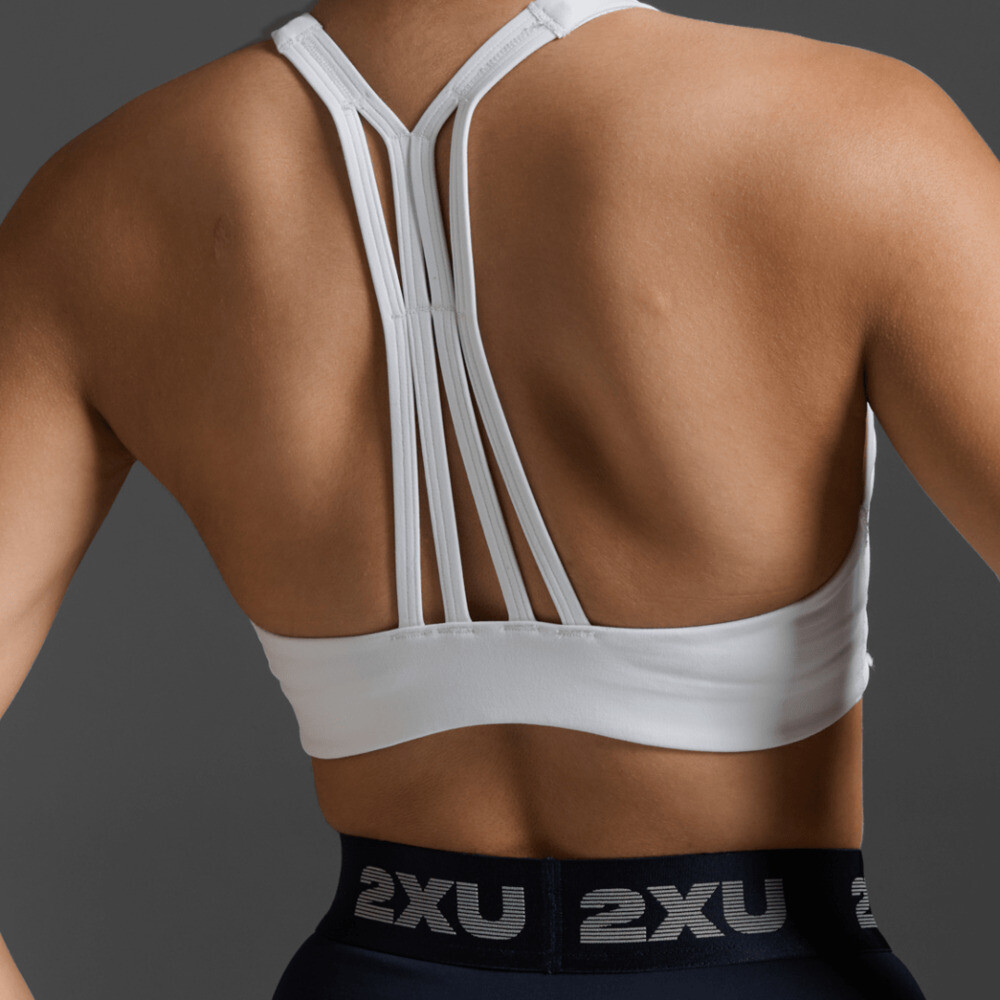 Form Strappy Bra - Mujer White/white