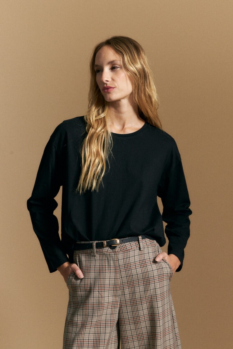 REMERA GRANT Negro