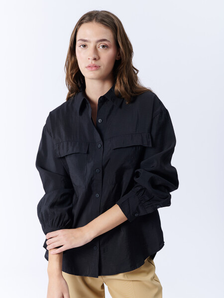 Camisa manga larga bolsillos Negra