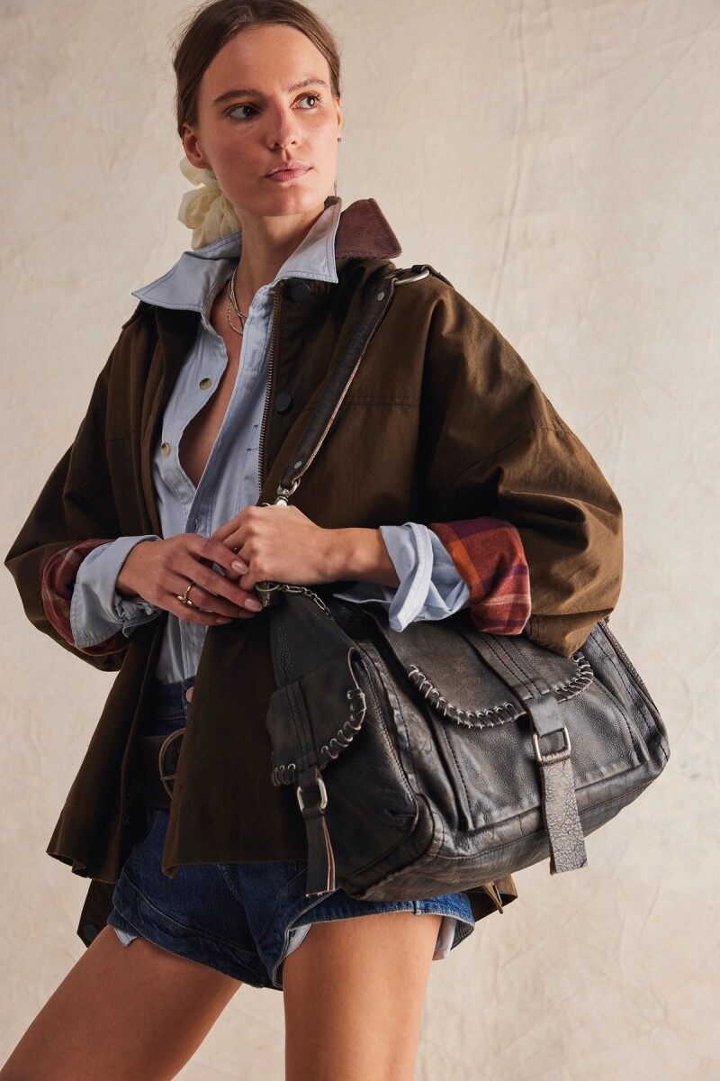 WTF LEIGH DISTRESSED HOBO Negro