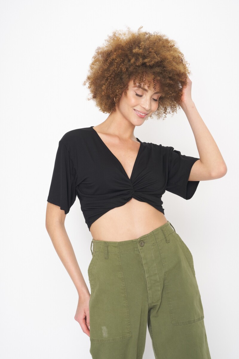 EASY BREEZY CROPPED TEE 